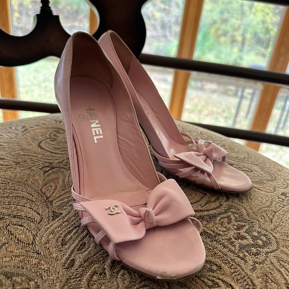 Chanel Pink Pumps - Picture 2 of 5